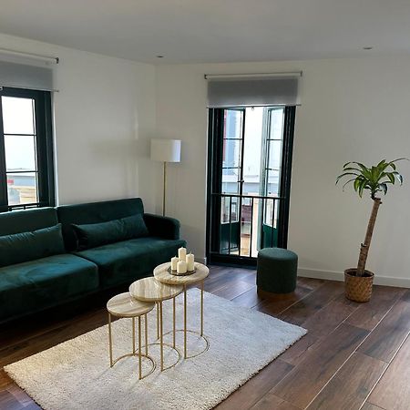 Apartamentos Urbanin I Plaza Ayuntamiento Cudillero Luaran gambar