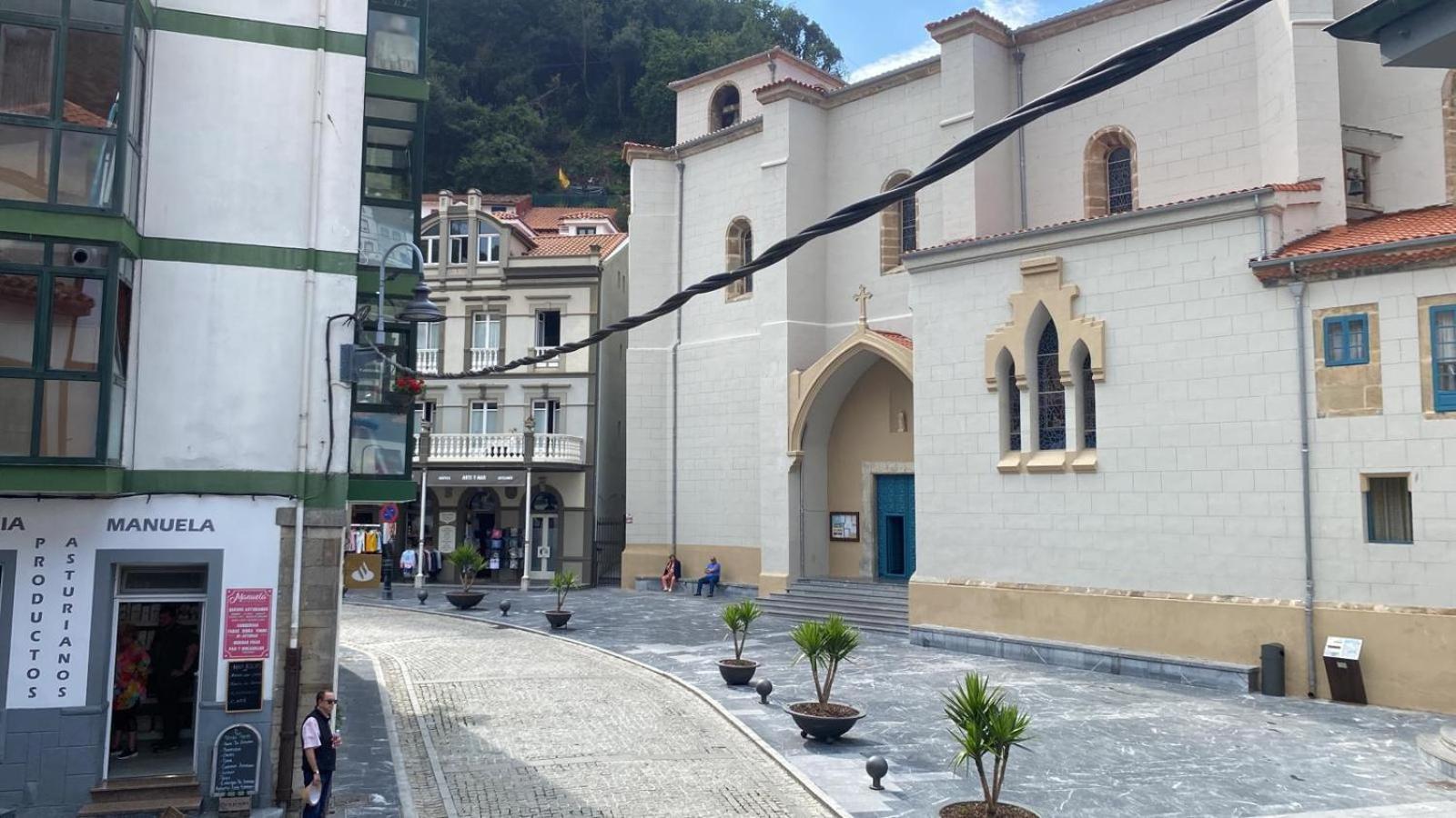 Apartamentos Urbanin I Plaza Ayuntamiento Cudillero Luaran gambar