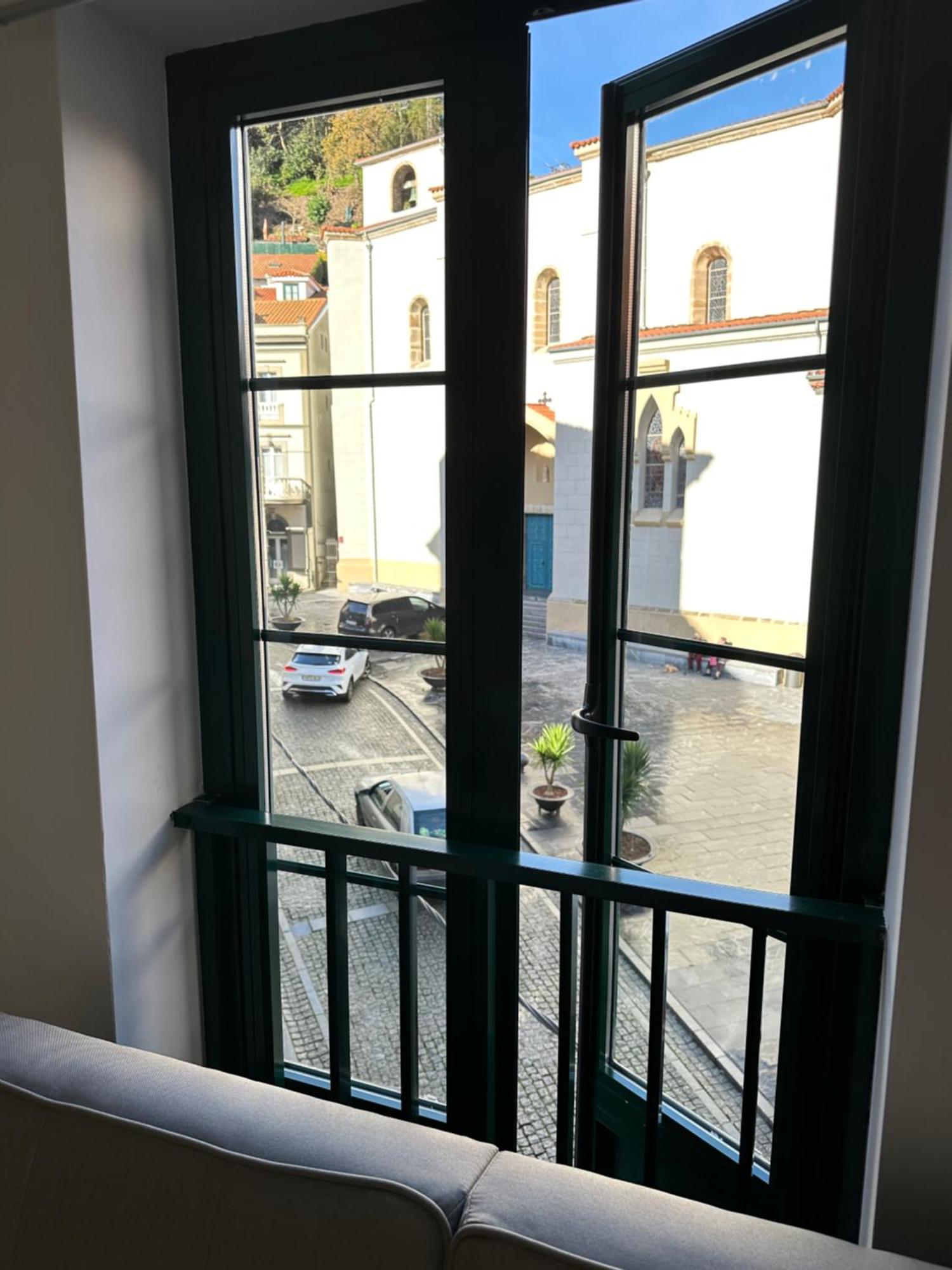 Apartamentos Urbanin I Plaza Ayuntamiento Cudillero Luaran gambar