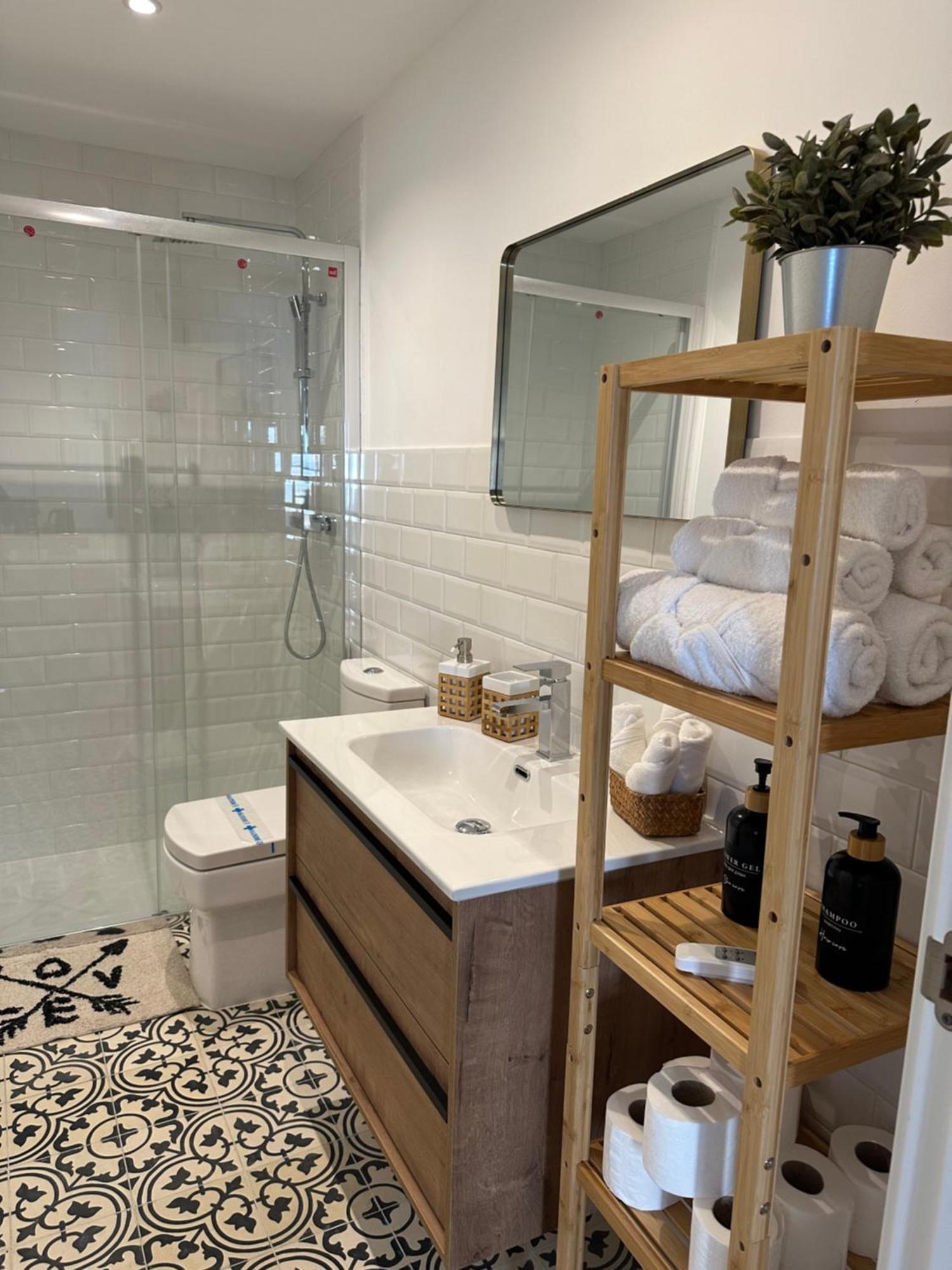 Apartamentos Urbanin I Plaza Ayuntamiento Cudillero Luaran gambar